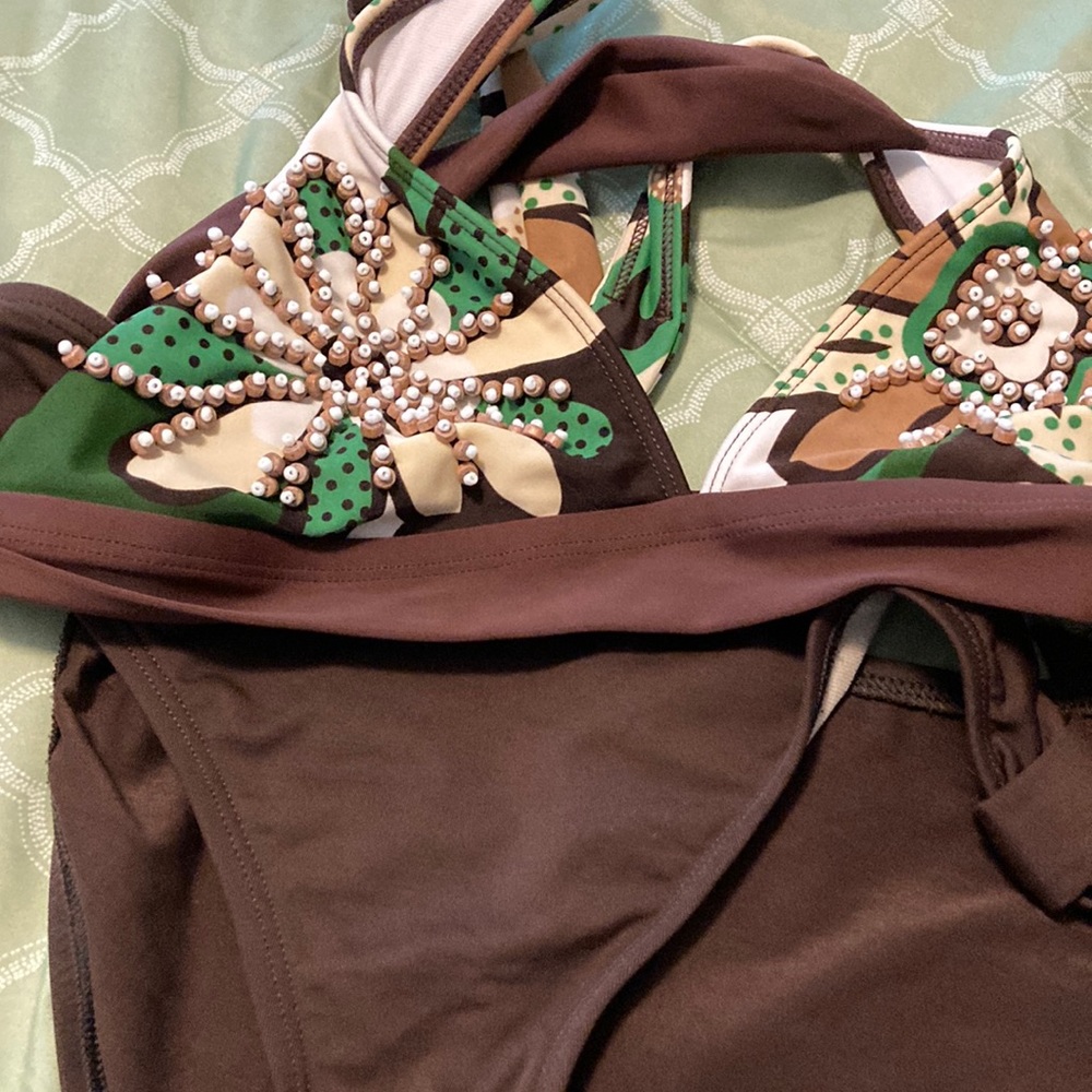 Womens bikini with wrap around size 4 La Blanca. Top and Anne Cole bottom.
